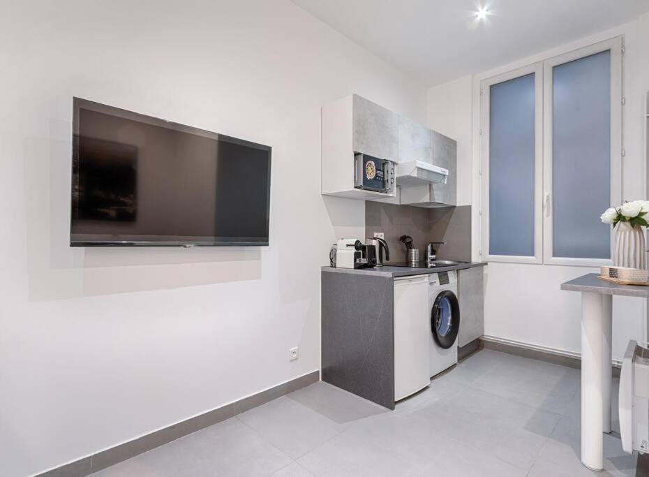 Batignolles Lemercier Cosy Apartment 4P-1Br Parijs Buitenkant foto